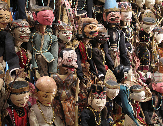 Kenneth A. Huff, Wayang golek puppets in Singapore